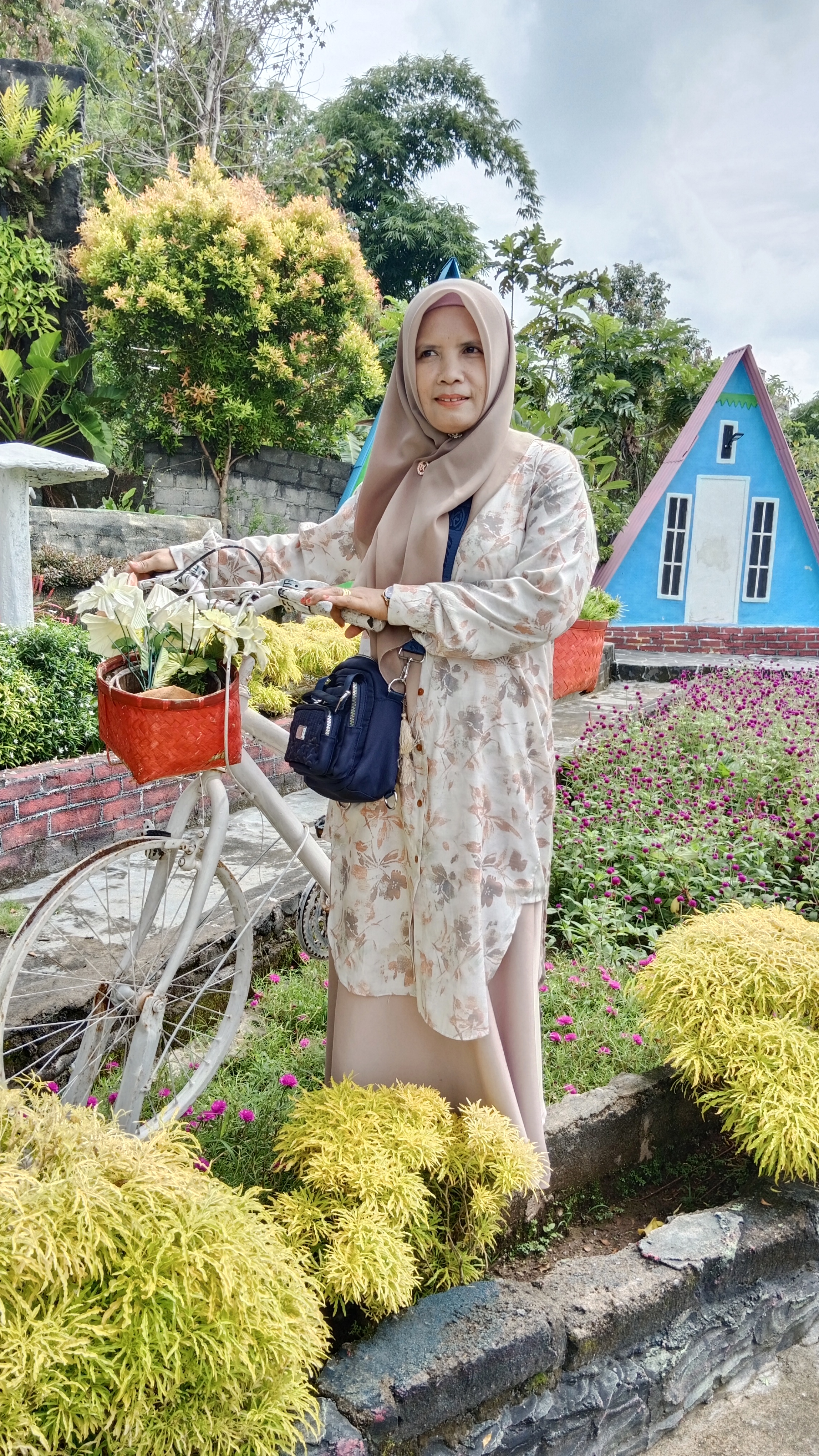 Desi Andriani, S. Pd. I