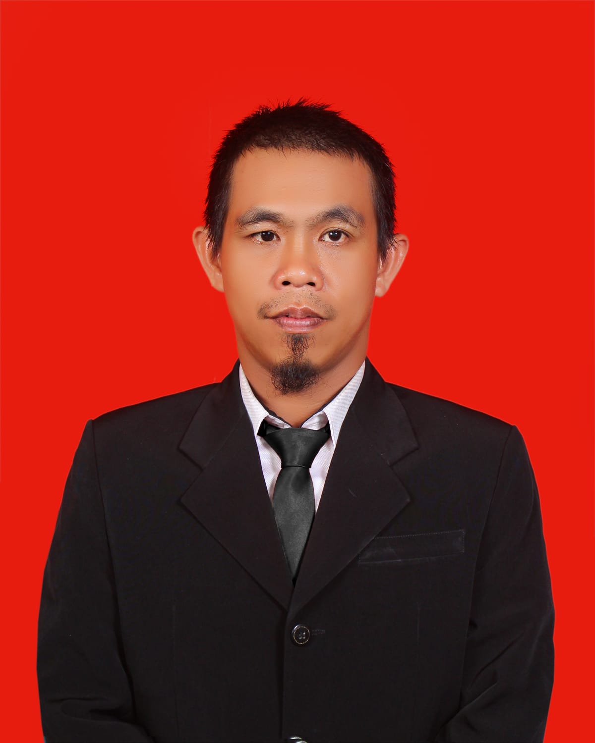 Omamuharta Kurniawan,S.Pd